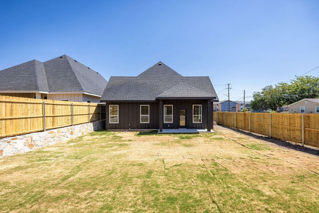 3201 NW 33rd Street, Fort Worth, TX 76106