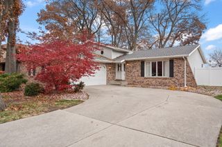 341 Whitewood Drive, Schererville, IN 46375