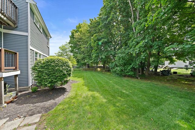 501 Auburn St 402, Whitman, MA 02382