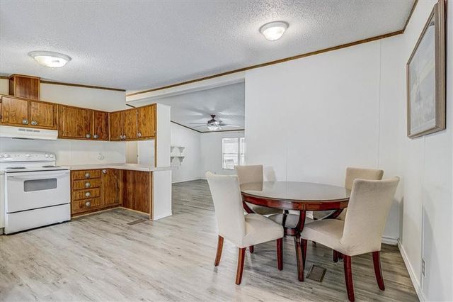 62 Portia Ave, Rockport, TX 78382