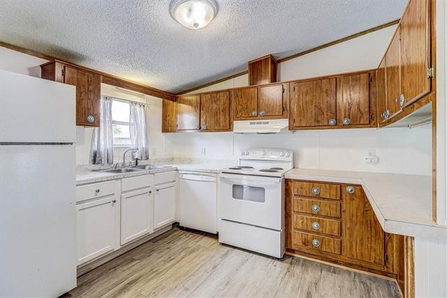 62 Portia Ave, Rockport, TX 78382