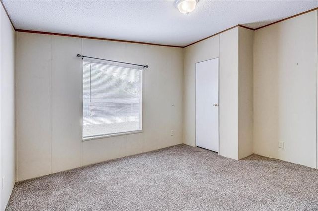 62 Portia Ave, Rockport, TX 78382