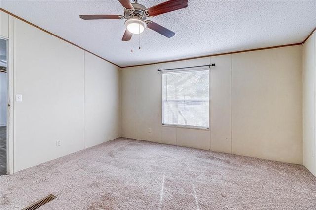 62 Portia Ave, Rockport, TX 78382