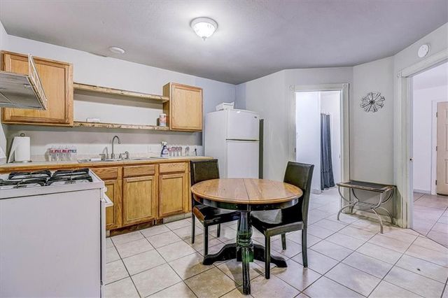 62 Portia Ave, Rockport, TX 78382