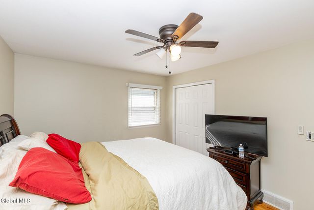 22 Hialeah Drive, Troy, NY 12182