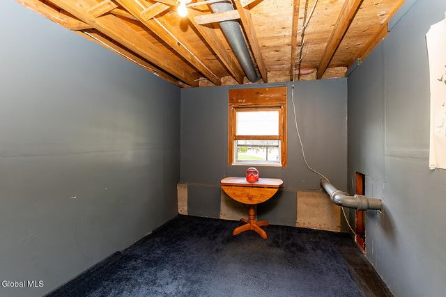 22 Hialeah Drive, Troy, NY 12182