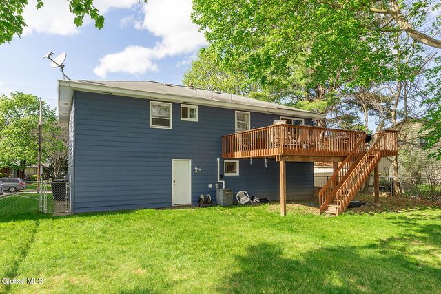 22 Hialeah Drive, Troy, NY 12182