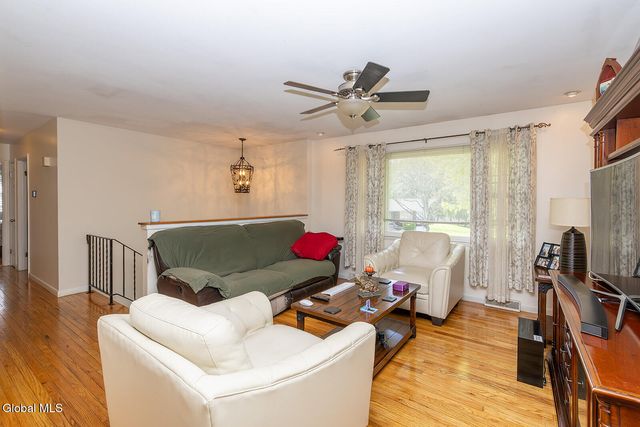 22 Hialeah Drive, Troy, NY 12182