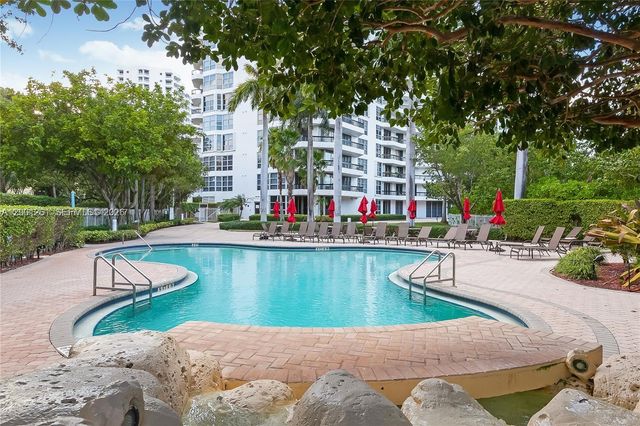 3400 NE 192nd St 303, Aventura, FL 33180