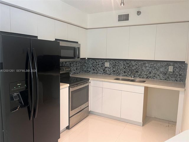 3400 NE 192nd St 303, Aventura, FL 33180