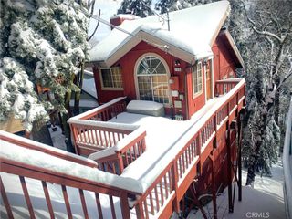 729 E Victoria Court, Lake Arrowhead, CA 92352