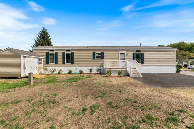 84 Caddy Drive, Salem, NH 03079