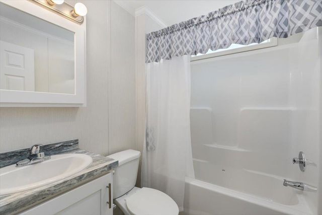 84 Caddy Drive, Salem, NH 03079