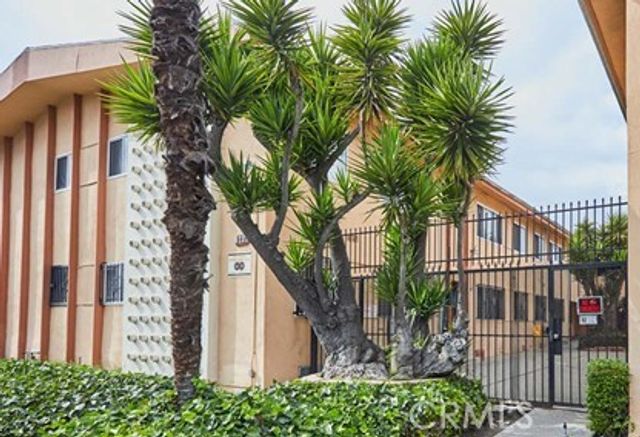 4723 4725 August, Los Angeles, CA 90008