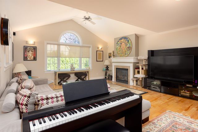 20-A O'Brien Drive, South Burlington, VT 05403