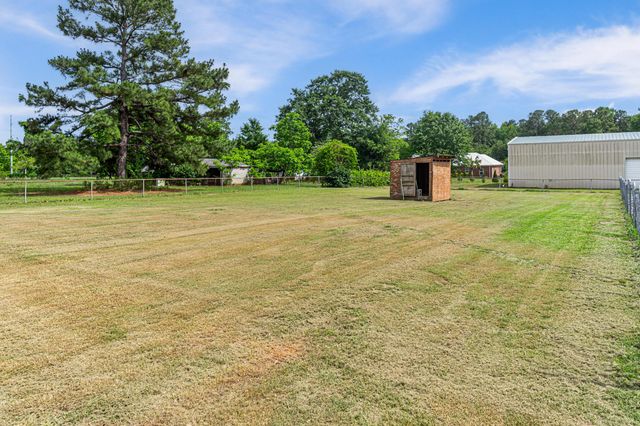 1433 Neeses Highway, Orangeburg, SC 29115