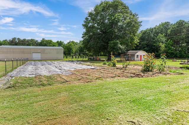 1433 Neeses Highway, Orangeburg, SC 29115