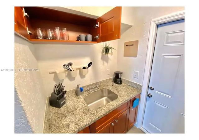 7638 N Miami Ave 2, Miami, FL 33150