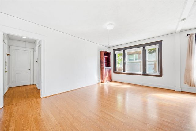 1607 Commonwealth Ave 04, Boston, MA 02135