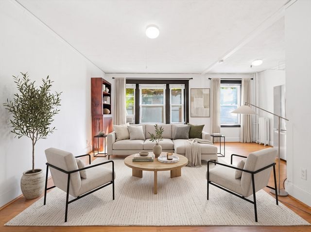 1607 Commonwealth Ave 04, Boston, MA 02135