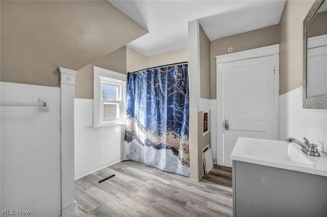 3261 E 119th Street, Cleveland, OH 44120