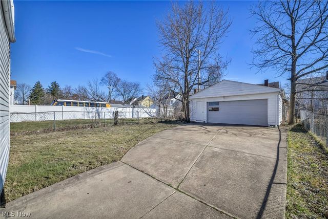 3261 E 119th Street, Cleveland, OH 44120