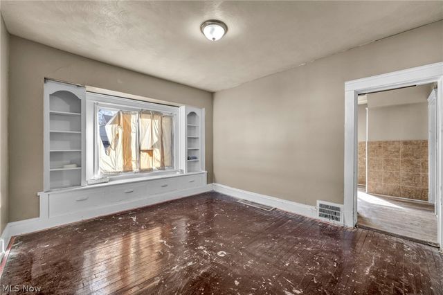 3261 E 119th Street, Cleveland, OH 44120