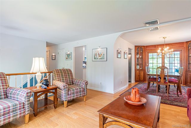 4 Russett Lane, Wappingers Falls, NY 12590