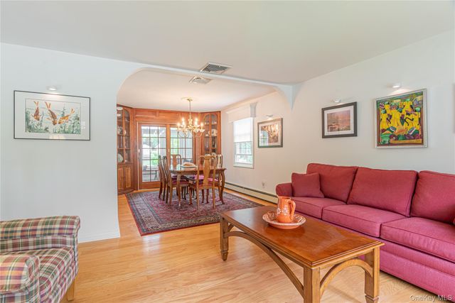 4 Russett Lane, Wappingers Falls, NY 12590