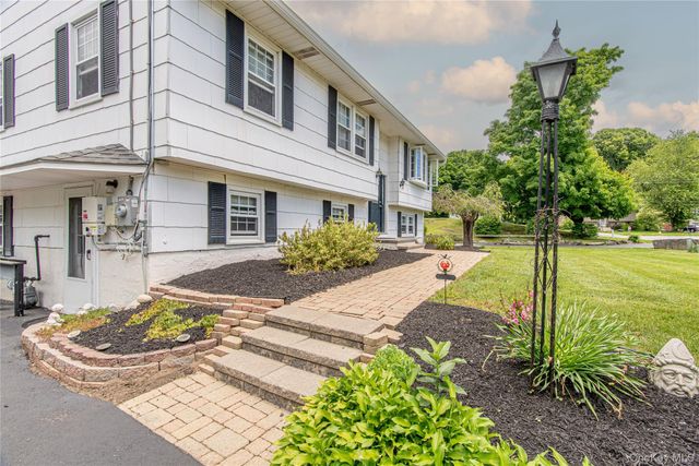 4 Russett Lane, Wappingers Falls, NY 12590