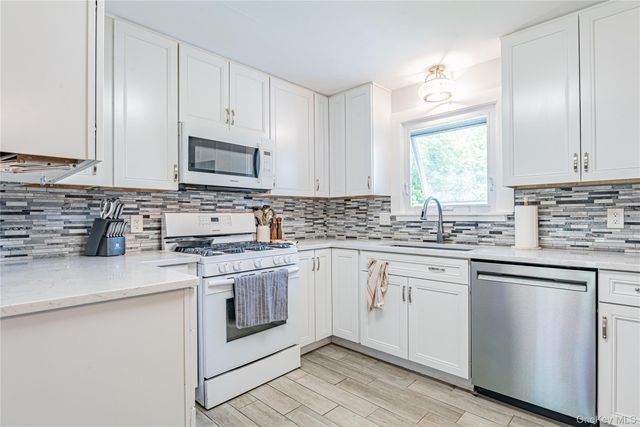 4 Russett Lane, Wappingers Falls, NY 12590