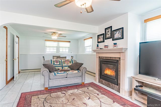 4 Russett Lane, Wappingers Falls, NY 12590