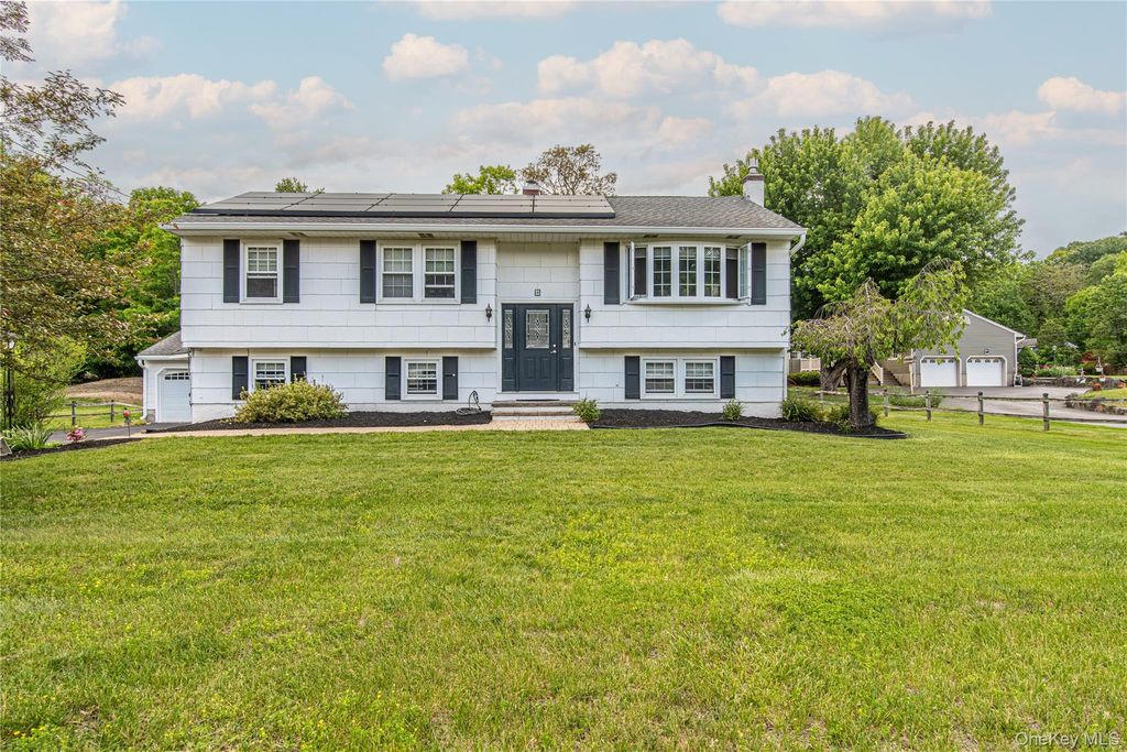 4 Russett Lane, Wappingers Falls, NY 12590