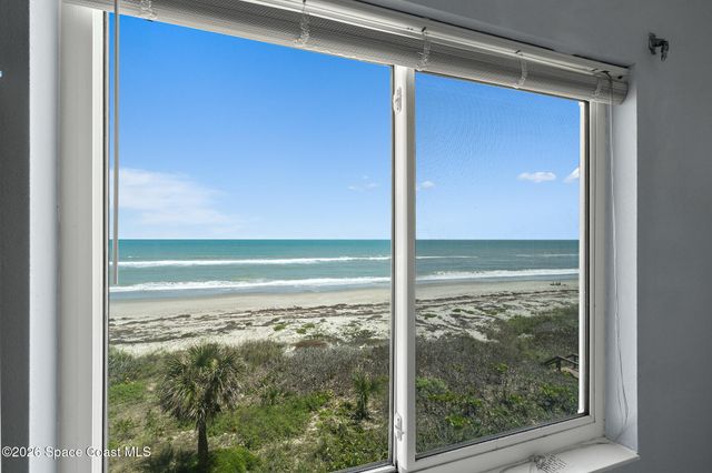 1415 N Hwy A1a 402, Indialantic, FL 32903