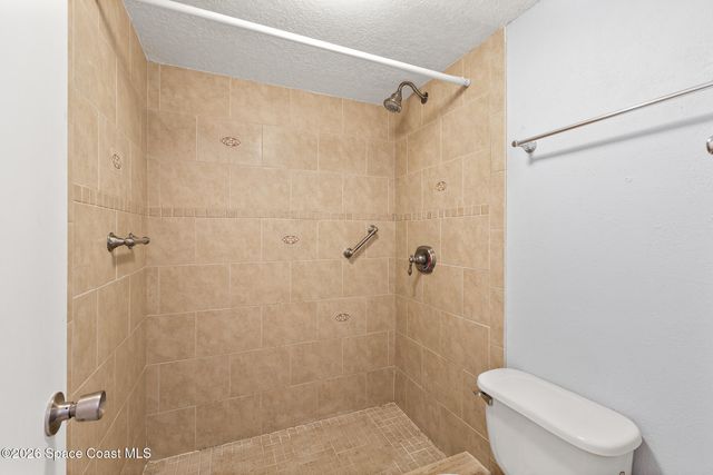 1415 N Hwy A1a 402, Indialantic, FL 32903
