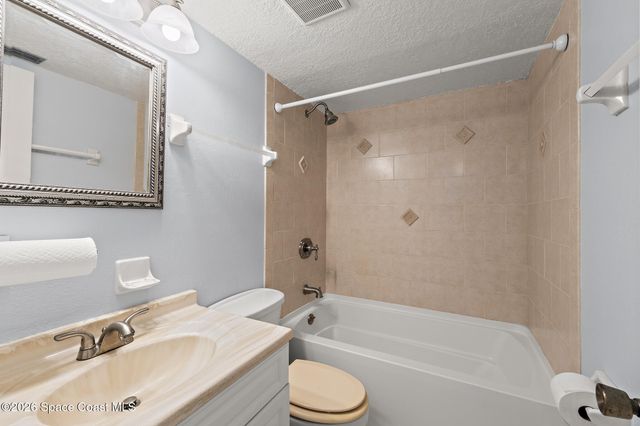 1415 N Hwy A1a 402, Indialantic, FL 32903