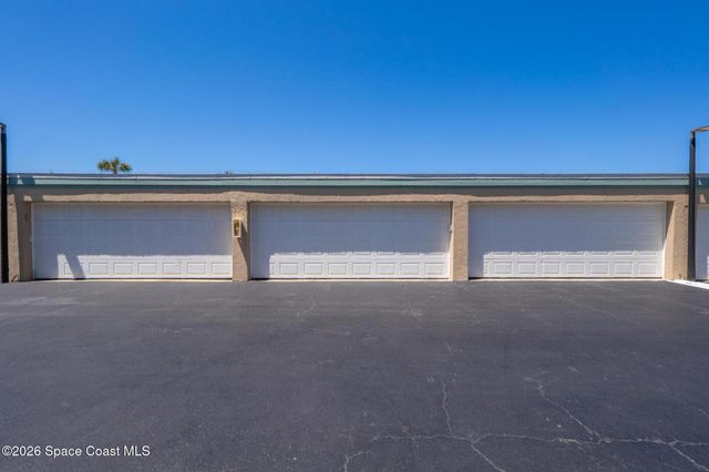 1415 N Hwy A1a 402, Indialantic, FL 32903
