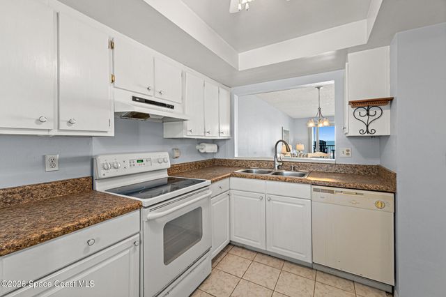 1415 N Hwy A1a 402, Indialantic, FL 32903