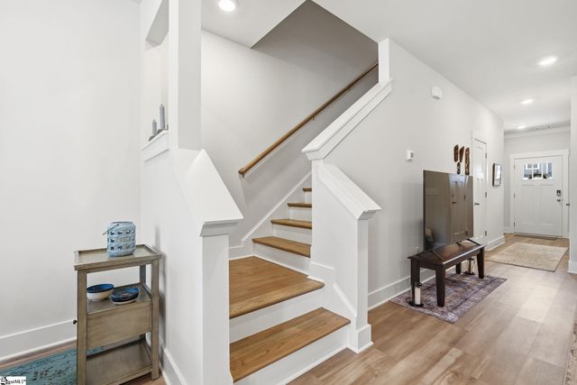 64 Mardale Lane, Greenville, SC 29609