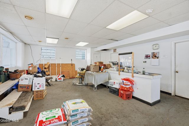 853 5th Avenue, Troy, NY 12182