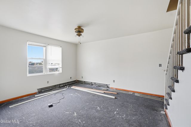 853 5th Avenue, Troy, NY 12182