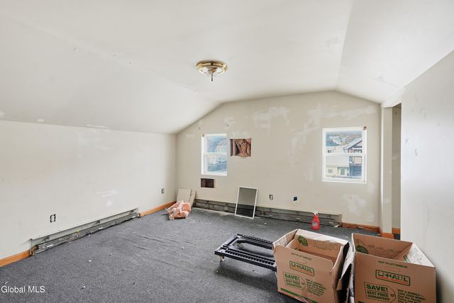 853 5th Avenue, Troy, NY 12182