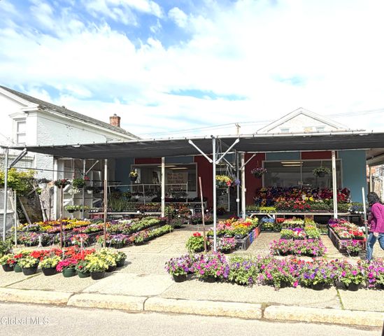 853 5th Avenue, Troy, NY 12182