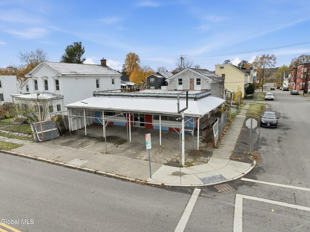 853 5th Avenue, Troy, NY 12182