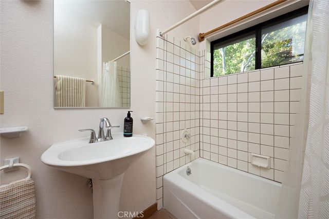957 Skyline Drive, San Luis Obispo, CA 93405