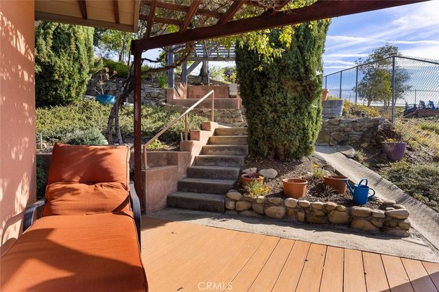 957 Skyline Drive, San Luis Obispo, CA 93405