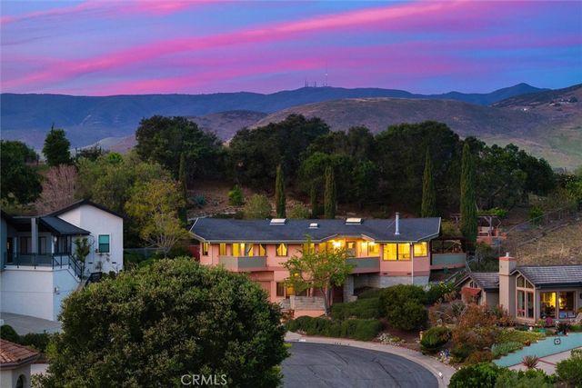 957 Skyline Drive, San Luis Obispo, CA 93405