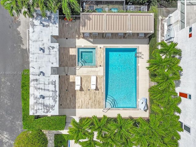 455 NE 39th St 205, Miami, FL 33137