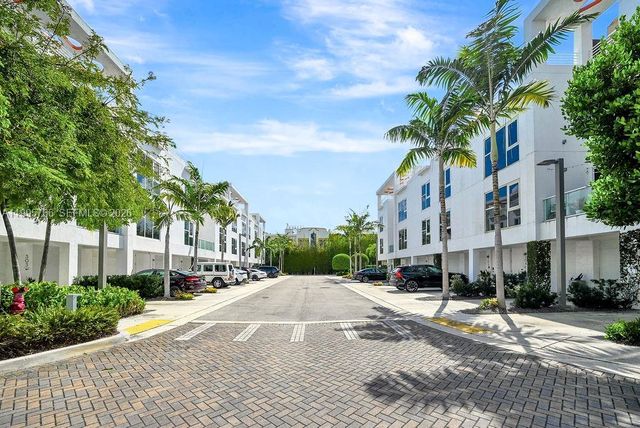 455 NE 39th St 205, Miami, FL 33137