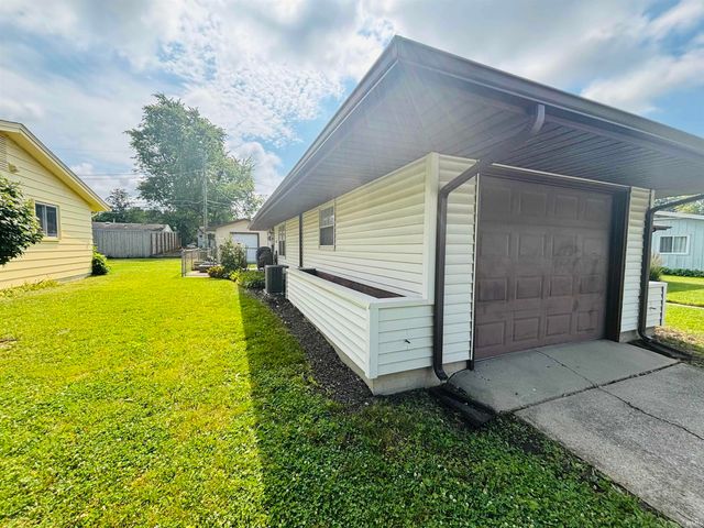 2606 Bolton Drive, Fort Wayne, IN 46803